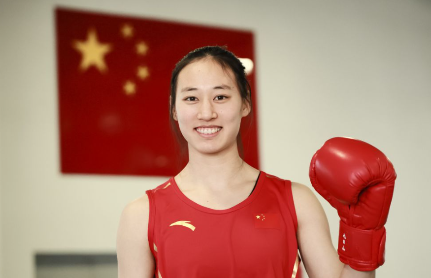 体验百家乐游戏的在线与实体玩法